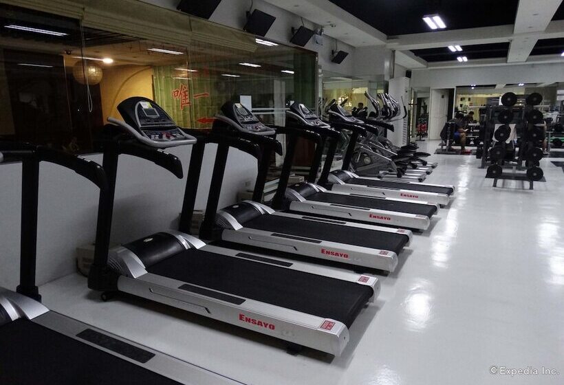 هتل Lido De Paris