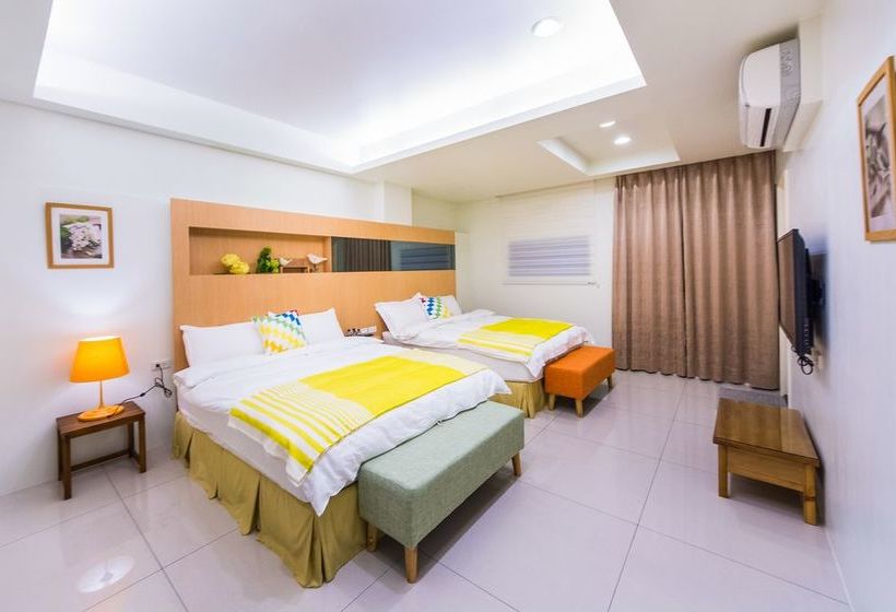 هتل Travel B&b