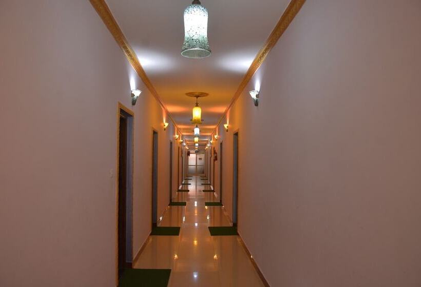 Rbr Beach Resort Calangute