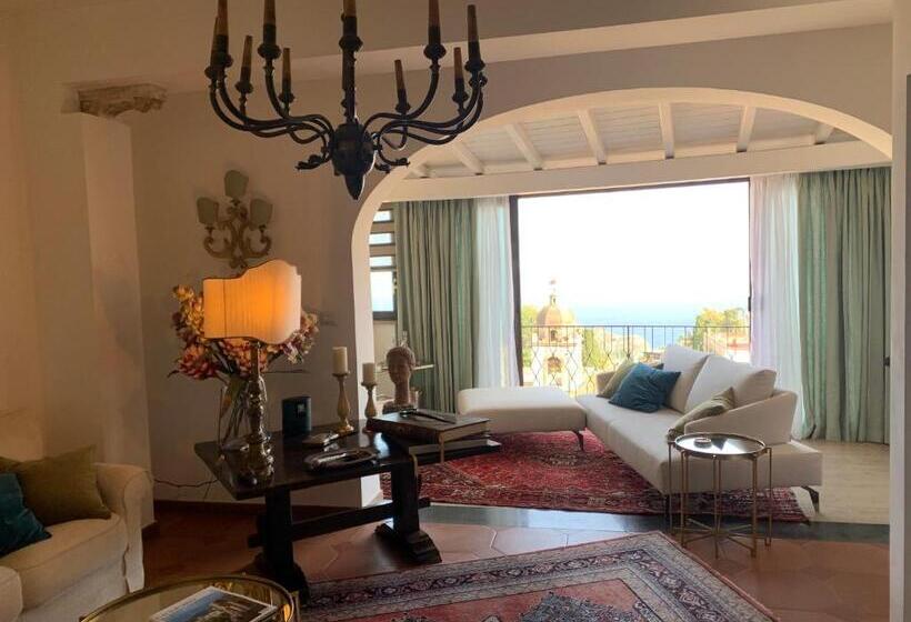 تختخواب و صبحانه Casa Aricò & Shatulle Suites