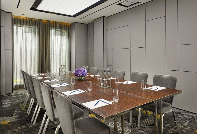 هتل Park Plaza London Waterloo