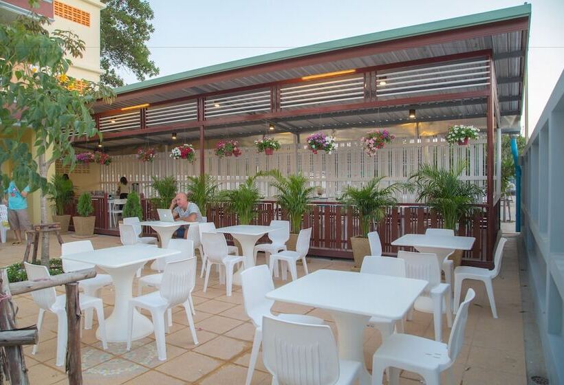 هتل Smile Residence