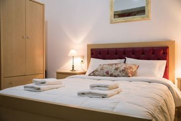 Agarathos Traditional Rooms With Pool