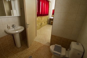 Agarathos Traditional Rooms With Pool