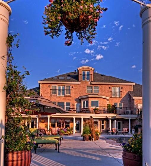 민박 Cameo Heights Mansion And The Vine Fine Dining Restaurant