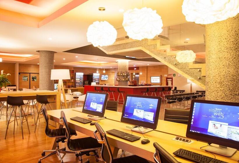 Отель Fiesta Inn Queretaro Centro Sur