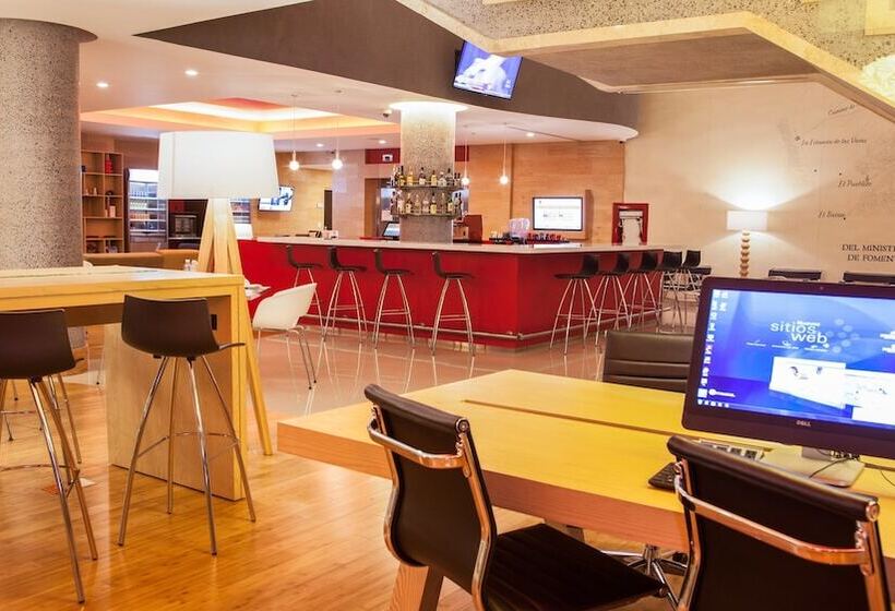Отель Fiesta Inn Queretaro Centro Sur