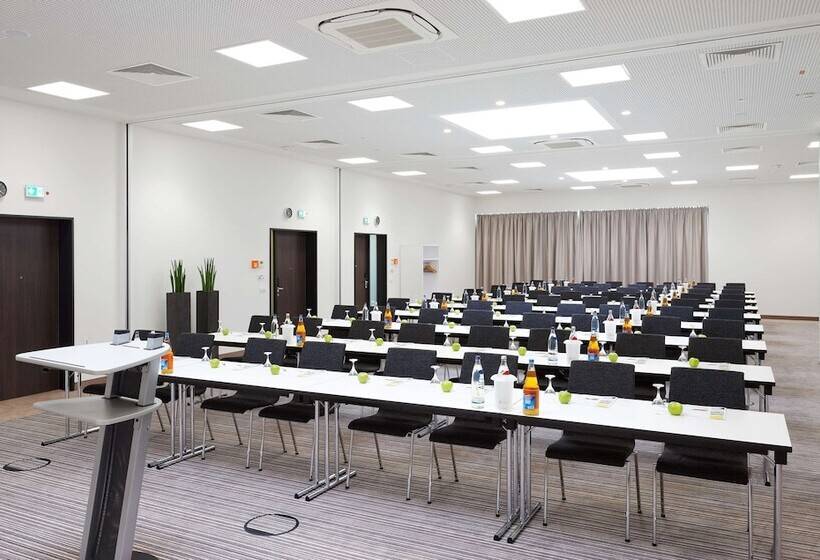 هتل Four Points Flex by Sheraton Essen