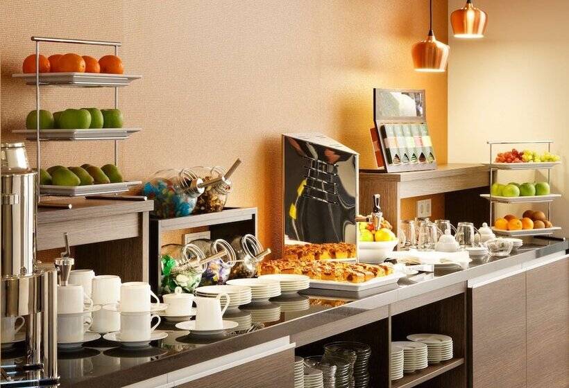 هتل Four Points Flex by Sheraton Essen