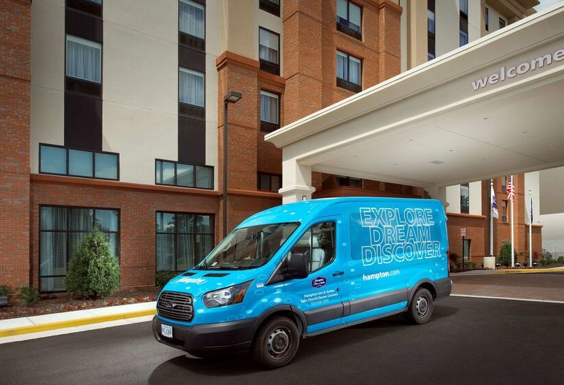 Отель Hampton Inn & Suites Falls Church