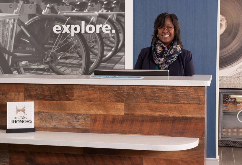 هتل Hampton Inn & Suites By Hilton Augustawashington Rd