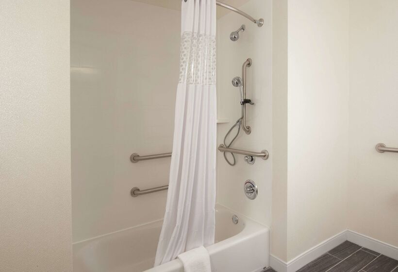 هتل Hampton Inn & Suites By Hilton Augustawashington Rd