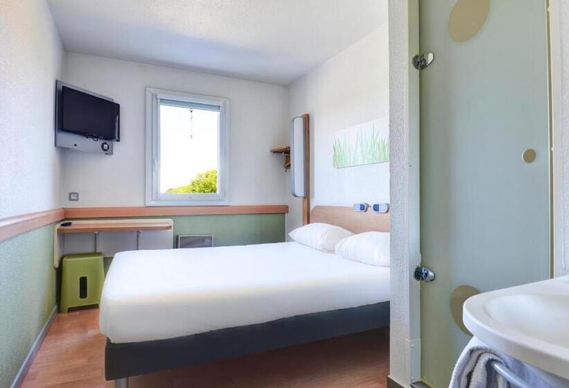 هتل Ibis Budget Orly Chevilly Tram 7