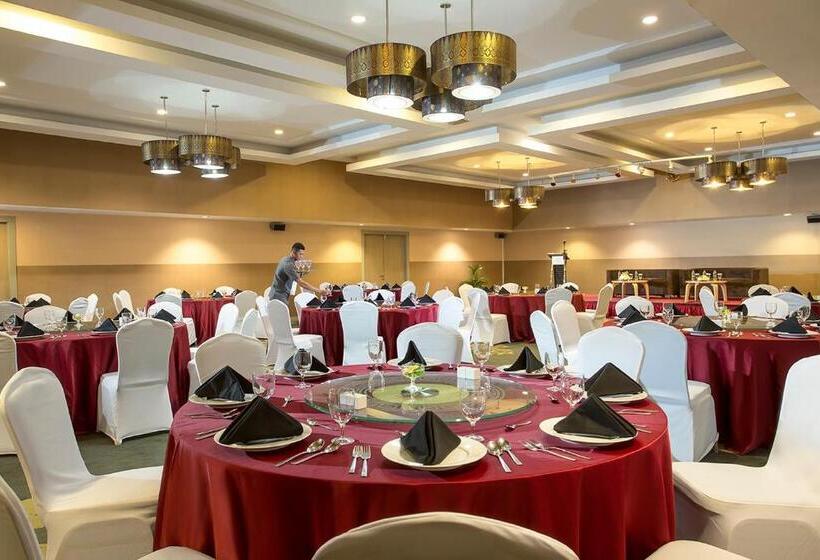 هتل Khas Pekanbaru