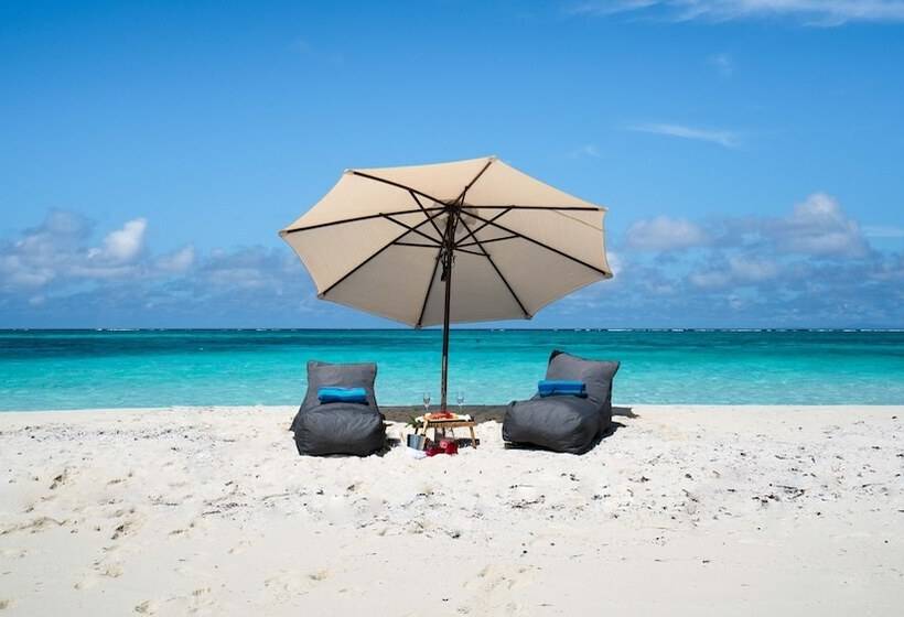 هتل Royal Davui Island Resort   Adults Only