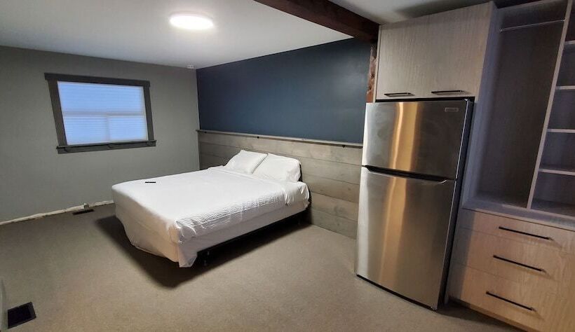 Moira Lake Motel