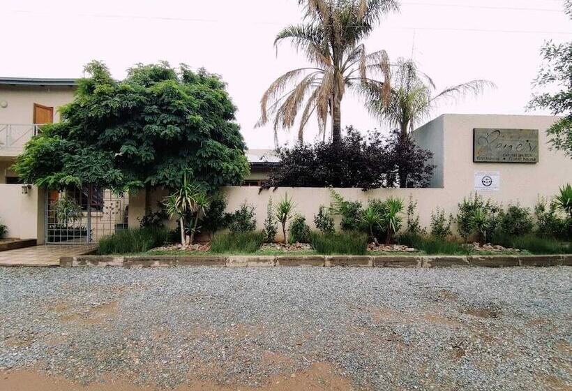 ペンション Rene S Guest House