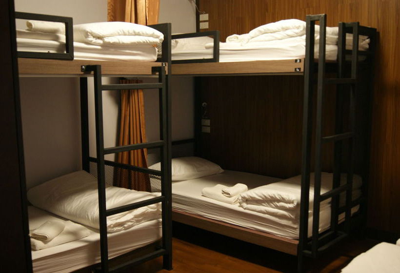 Yuan Hostel