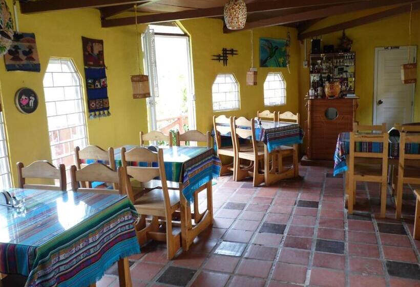 פונדק La Casa Amarilla