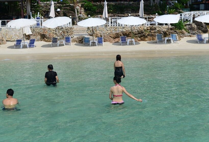 فندق Sangthian Beach Resort
