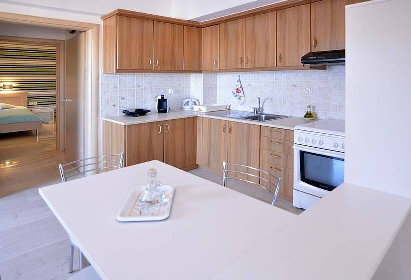 Simon Apartments