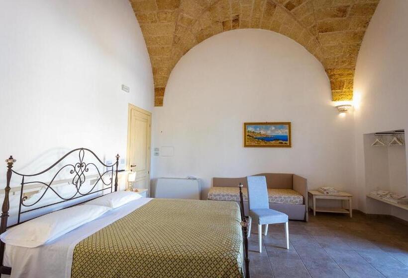 Bed and Breakfast Villa Giardino Delle Zie  Possibilità Di Servizio Mezza Pensione Cena Al Tavolo Colazione Vicino Osp