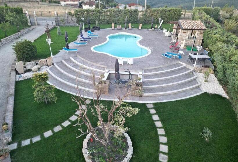 مبيت وإفطار Truni Farm Country House