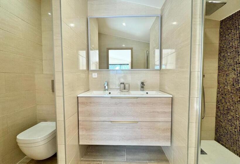 مبيت وإفطار Villa La Source 83   Room Close To St Tropez