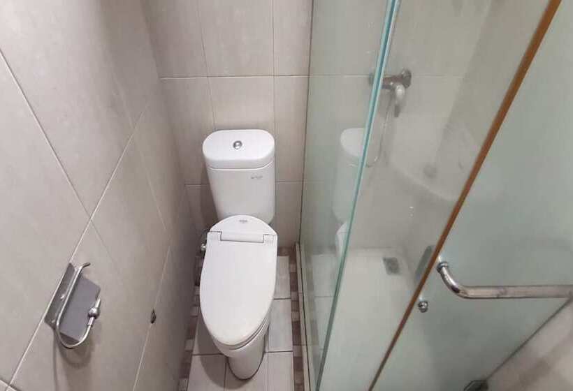 هتل Behomy Corner Eight Lippo Karawaci