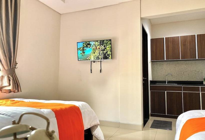 هتل Behomy Corner Eight Lippo Karawaci