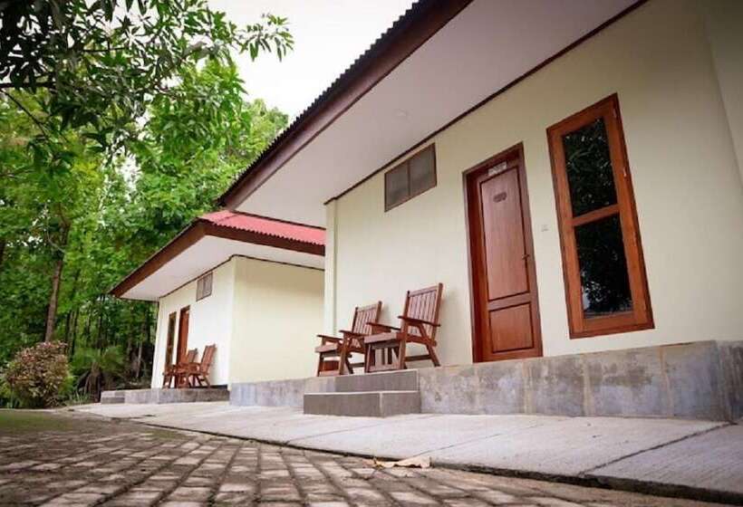 فندق & Villa Bukit Indah Saumlaki By Legreen