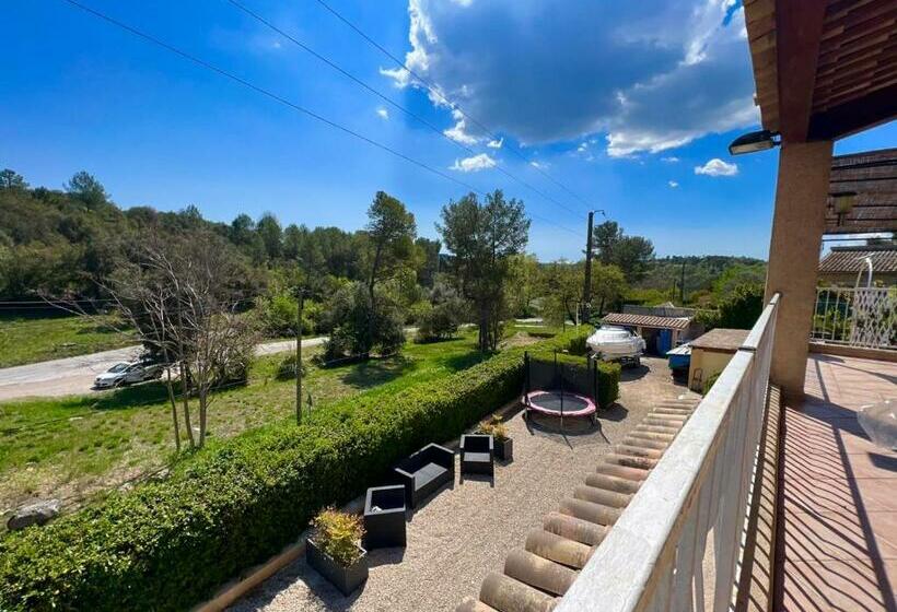 بنسيون Haut De Villa Avec Piscine Privative