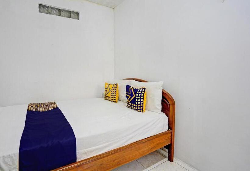 هتل Spot On 92595 Umi Homestay Syariah