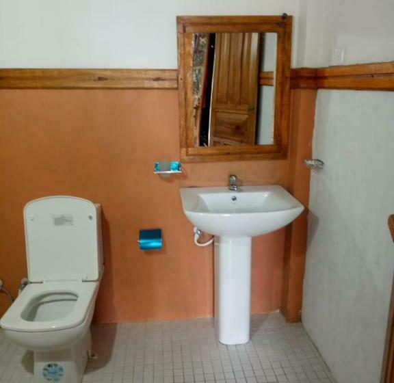 Общежитие Little Heaven Cottage