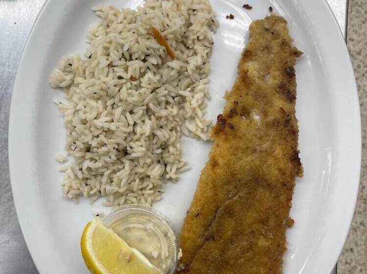 Bear S Den Lounge And Motel