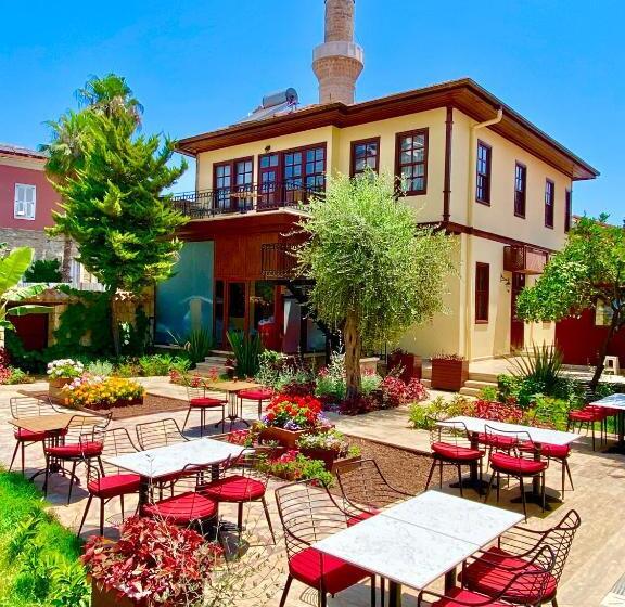 تختخواب و صبحانه Necip Bey Konağı