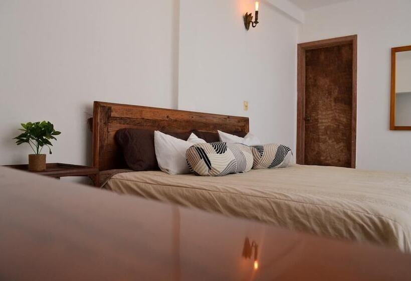 فندق Casa Fresco Restaurante & Hostal