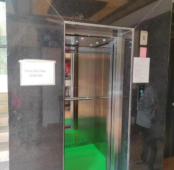 בית מלון כפרי Deepak Executive, Ganpatipule