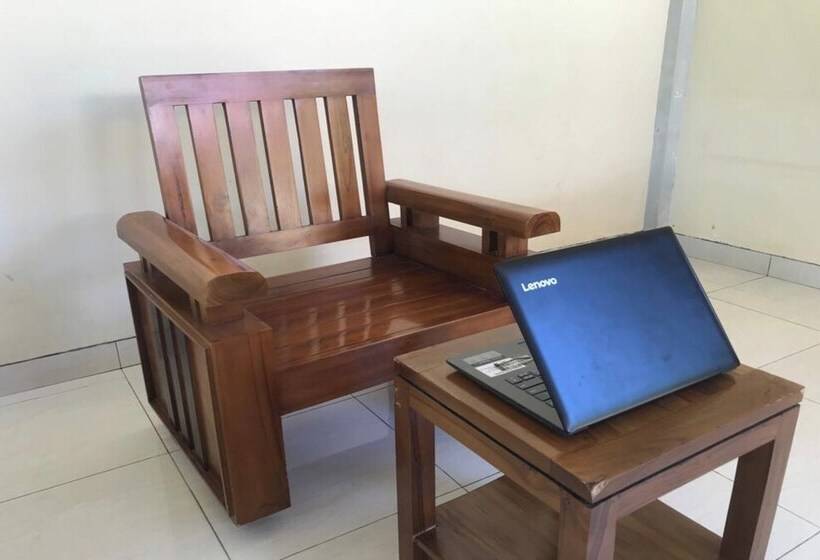 هتل Oyo 92608 Penginapan Mc Lodge