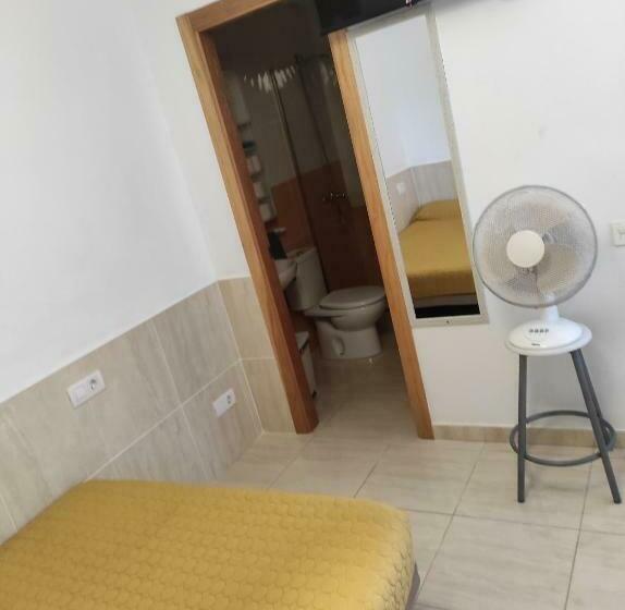 بنسيون Alojamientos Playa Centro Corralejo 4