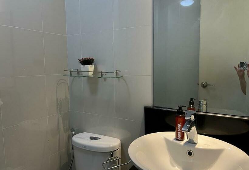 Studio Across Naia T3 W/wifi Netflix