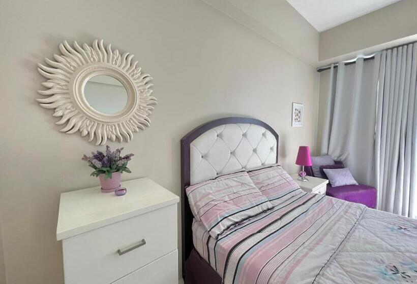 Studio Across Naia T3 W/wifi Netflix