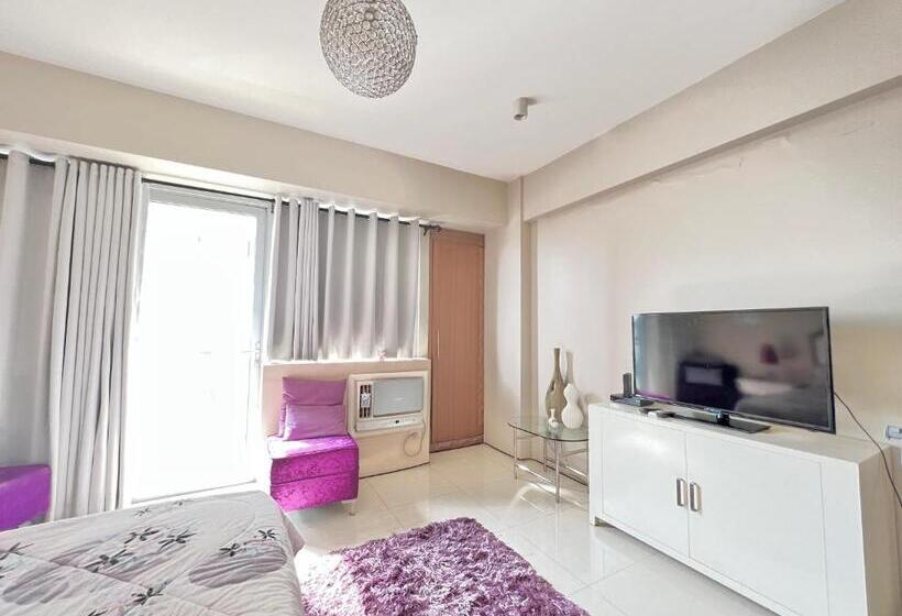 Studio Across Naia T3 W/wifi Netflix