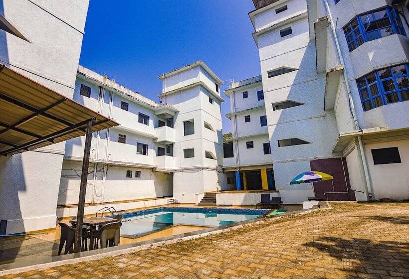 호텔 Fabescape Aqualura Verem With Swimming Pool