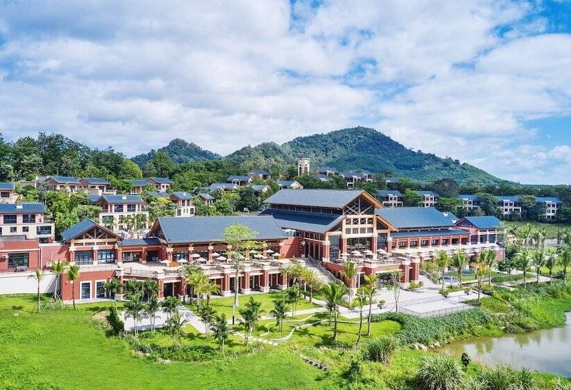 בית מלון כפרי Four Points By Sheraton Hainan, Qiongzhong