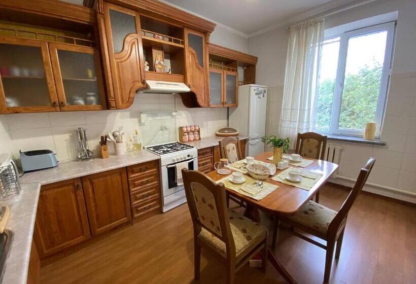 Bed and Breakfast Guest House Botanika