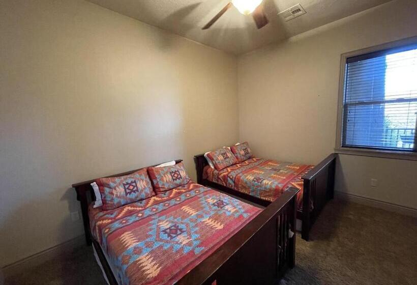 בית מלון כפרי D3 Spacious Sunset Suite Second Floor 2 Bedroom
