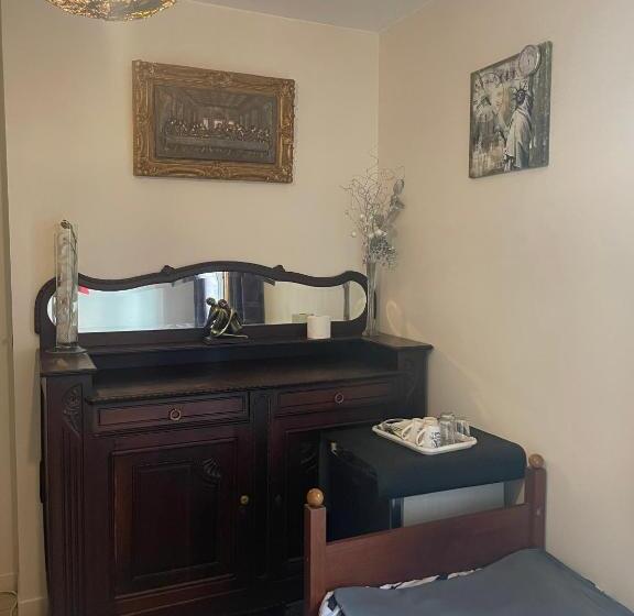 Leleka Hostel 4 Km Disneyland 30 Min Paris