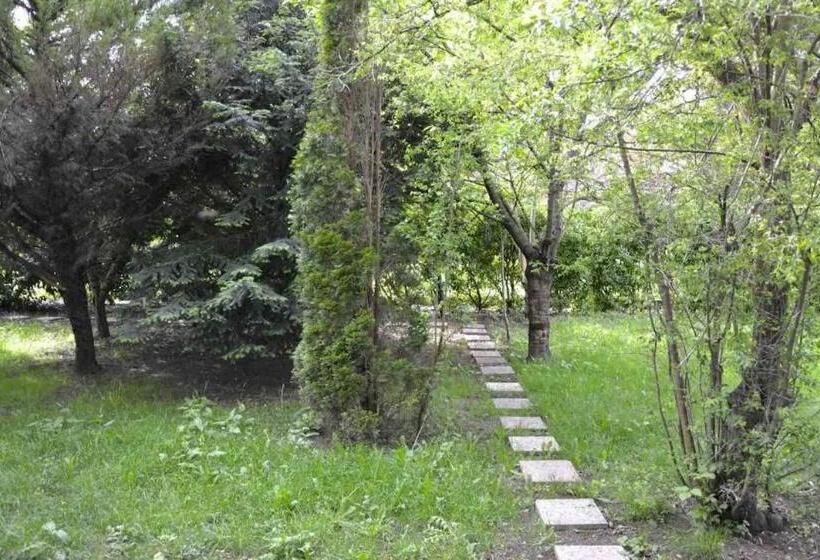 Leleka Hostel 4 Km Disneyland 30 Min Paris