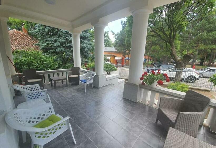 پانسیون Studio Vik